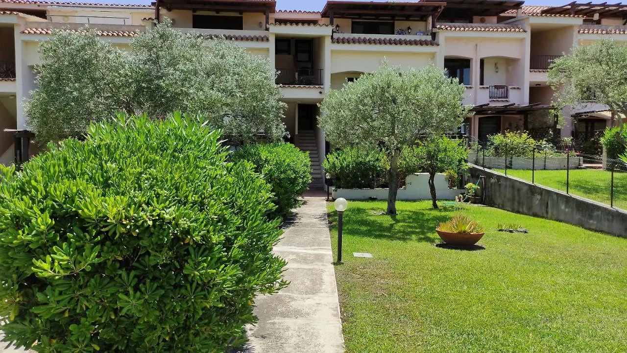 Blue Bay Apartment Cala Bitta 0*,